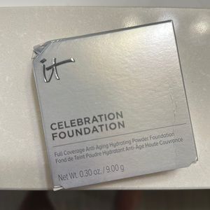 NEW/Unopened - it Cosmetics Celebration Hydrating Powder Foundation - Fair